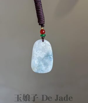 一抹天空蓝山水吊坠 Sky-Blue Landscape Jade Pendant