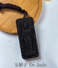 沉香千手观音吊坠 Agarwood Thousand-Hand Guanyin Pendant