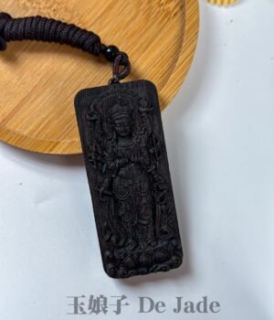 沉香千手观音吊坠 Agarwood Thousand-Hand Guanyin Pendant
