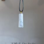 488076190_1240481974289839_8315938562200126247_n 18K冰件无事牌吊坠 Icy Jade Wu Shi Pai Pendant