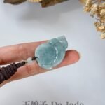 488223208_1242739094064127_4617732434725190212_n 蓝水三脚蟾蜍吊坠 Blue Water Three-Legged Toad Jade Pendant