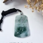 飘蓝花山水吊坠 Floating Blue Landscape Jade Pendant