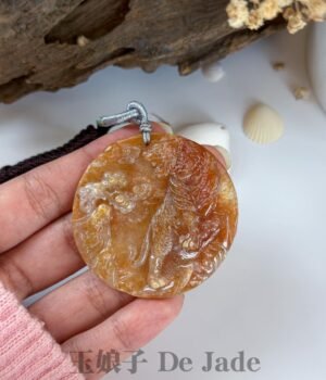 红翡上山虎吊坠 Red Jade Ascending Tiger Pendant