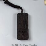 沉香千手观音吊坠 Agarwood Thousand-Hand Guanyin Pendant
