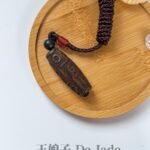 沉香天珠吊坠 Agarwood Dzi Bead Pendant