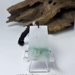 飘活花无事牌吊坠 Floating Flower Wu Shi Pai Pendant