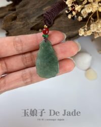 财神爷吊坠 God of Wealth Jade Pendant