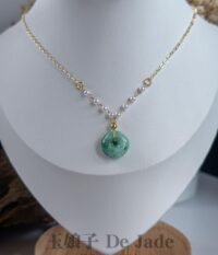 辣阳绿面包扣吊坠 Spicy Green Bread Buckle Jade Pendant
