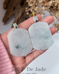 一对仿古无事牌吊坠 Pair of Antique-Style Wu Shi Pai Jade Pendants