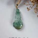 489787709_1249428350061868_2614780392682231894_n 琵琶山水吊坠 Pipa-Shaped Landscape Jade Pendant