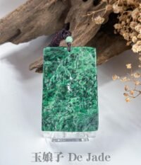 辣阳绿花青山水吊坠 Spicy Apple Green & Bluish Jadeite Landscape Pendant