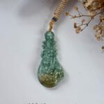 489789933_1249428343395202_2241390243607293333_n 琵琶山水吊坠 Pipa-Shaped Landscape Jade Pendant