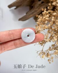 飘花平安扣吊坠 Floating-Flower Jade Peace Pendant