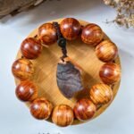 崖柏闪电纹手串 Thuja Lightning-Grain Bracelet