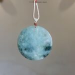 491135335_1254315379573165_7168228202329492763_n 仿古牌吊坠 Antique-Style Floating Flower Jade Pendant