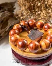 崖柏闪电纹手串 Thuja Lightning-Grain Bracelet