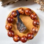 崖柏闪电纹手串 Thuja Lightning-Grain Bracelet