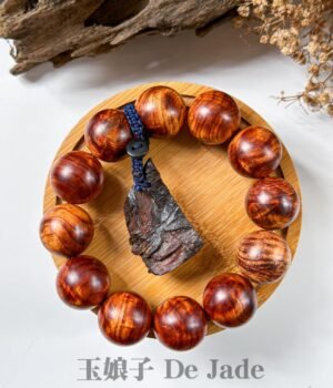 491923278_1256030432734993_4875415201923305710_n 崖柏闪电纹手串 Thuja Lightning-Grain Bracelet
