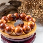 崖柏闪电纹手串 Thuja Lightning-Grain Bracelet