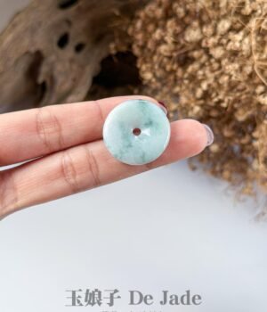 593345236_1456306926040675_9075516604218174741_n 飘蓝花平安扣吊坠 Floating Blue Flower Jade Peace Pendant