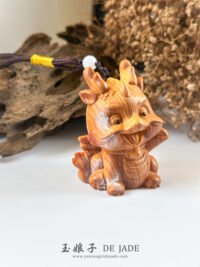 IMG_2966.JPG 崖柏龙挂件 Thuja Dragon Pendant
