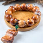 IMG_3010.JPG 崖柏黑金刚雀眼瘤疤手串 Thuja Black King Kong Bird-Eye & Nodule Bead Bracelet