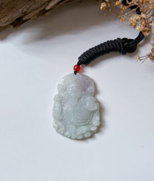 春彩财神爷吊坠 Spring-Color God of Wealth Jade Pendant