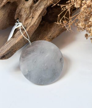 冰乌鸡无事牌 Icy Black Jadeite Wu Shi Pai Pendant