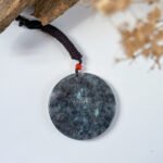 乌鸡无事牌吊坠 Black Jade Wu Shi Pai Pendant