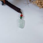冰叶子吊坠 Icy Jade Leaf Pendant