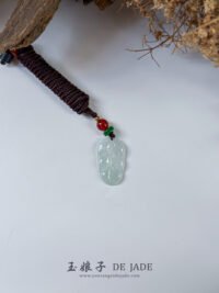 冰叶子吊坠 Icy Jade Leaf Pendant