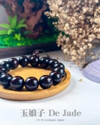 小叶紫檀带金星 Small-Leaf Rosewood with Golden Star Bracelet