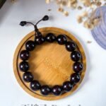 小叶紫檀带金星 Small-Leaf Rosewood with Golden Star Bracelet