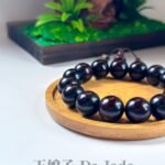 小叶紫檀带金星 Small-Leaf Rosewood with Golden Star Bracelet