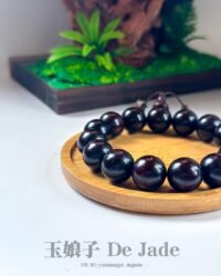 小叶紫檀带金星 Small-Leaf Rosewood with Golden Star Bracelet