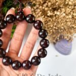 小叶紫檀带金星 Small-Leaf Rosewood with Golden Star Bracelet