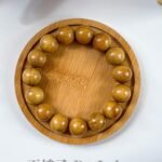 489040030_1247591613578875_3054359713444918466_n 金丝楠乌金料手串 Golden Phoebe Black Gold Bracelet