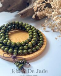 金丝楠木长串 Golden Phoebe Green-Toned Long Strand