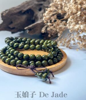 金丝楠木长串 Golden Phoebe Green-Toned Long Strand