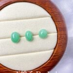 490298033_1253176966353673_6906702786917946498_nA 果绿翡翠蛋面 Green Jade Cabochon