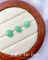 490319929_1253176689687034_7800330603464636447_nA 果绿翡翠蛋面 Green Jade Cabochon