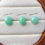 490405142_1253176879687015_4249667437883336722_nA 果绿翡翠蛋面 Green Jade Cabochon