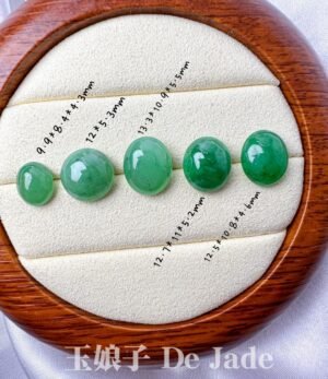 果绿翡翠蛋面 Green Jade Cabochon