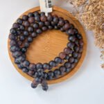IMG_4219.JPG 降真香长串 Rosewood Heartwood Long Strand