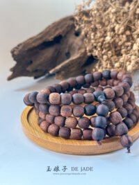 IMG_4225.JPG 降真香长串 Rosewood Heartwood Long Strand