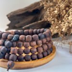 IMG_4229.JPG 降真香长串 Rosewood Heartwood Long Strand