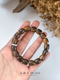 IMG_4241.JPG 沉香路路通手串 Agarwood Barrel Bead Bracelet