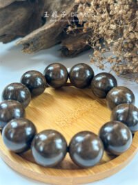 IMG_4281.JPG d 金丝楠阴沉绿料手串 Golden Phoebe Buried Green Material Bracelet