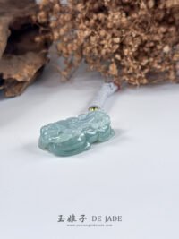 IMG_4611.JPG 貔貅 果绿貔貅吊坠 Green Pixiu Jade Pendant