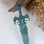 IMG_5278.JPG 蓝水饕餮剑 Blue Water Jade Taotie Sword